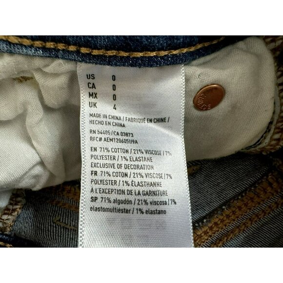 American Eagle Outfitters Distressed Denim Mini Skirt Front & Back Pockets Sz 0 - Picture 4 of 4